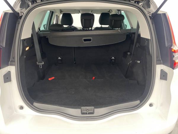Vente en ligne Renault Grand Scenic 4 Grand Scenic Blue dCi 120 au prix de 21 490 €
