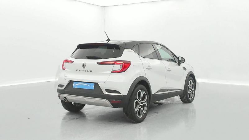 Vente en ligne Renault Captur  TCe 130 EDC FAP au prix de 22 990 €
