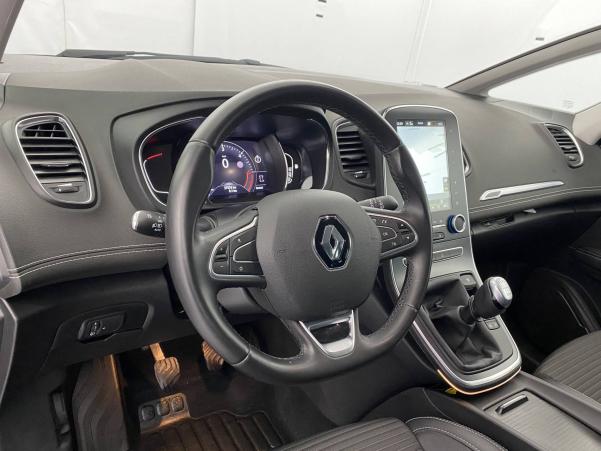 Vente en ligne Renault Scenic 4 Scenic Blue dCi 120 au prix de 21 990 €