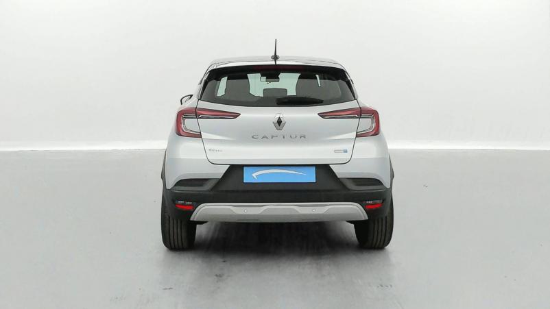 Vente en ligne Renault Captur  E-Tech 145 - 21 au prix de 26 990 €