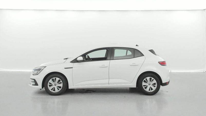 Vente en ligne Renault Megane 4  BLUE DCI 95 au prix de 16 490 €