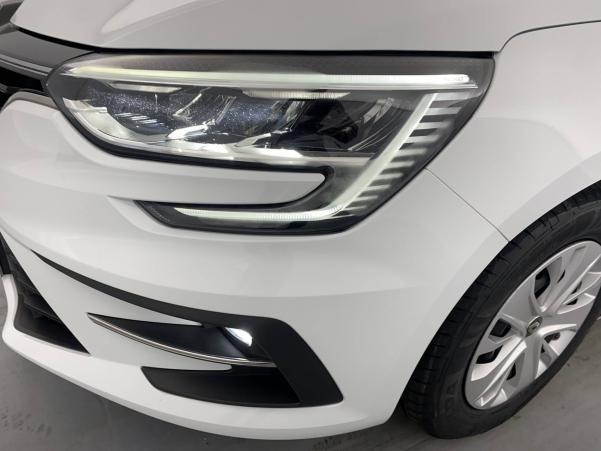 Vente en ligne Renault Megane 4  BLUE DCI 95 au prix de 16 490 €