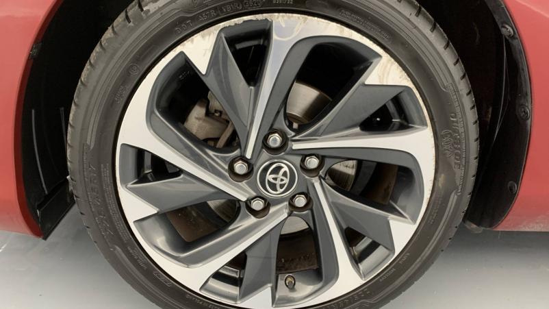Vente en ligne Toyota Auris Auris Pro 100 VVT-i au prix de 15 990 €