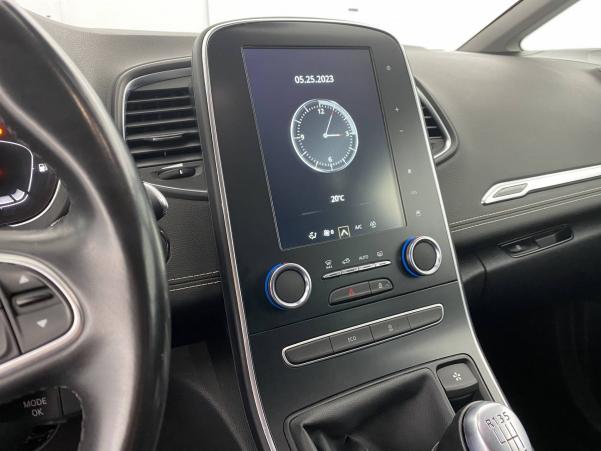 Vente en ligne Renault Scenic 4 Scenic Blue dCi 120 au prix de 13 990 €
