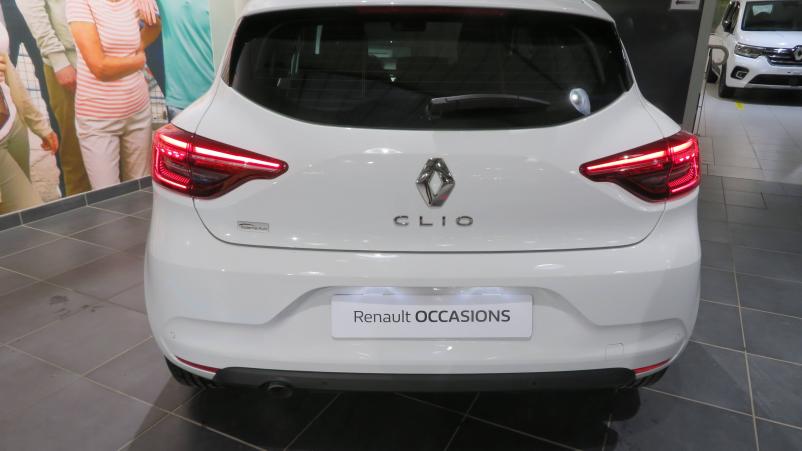 Vente en ligne Renault Clio 5 Clio TCe 90 - 21N au prix de 17 990 €
