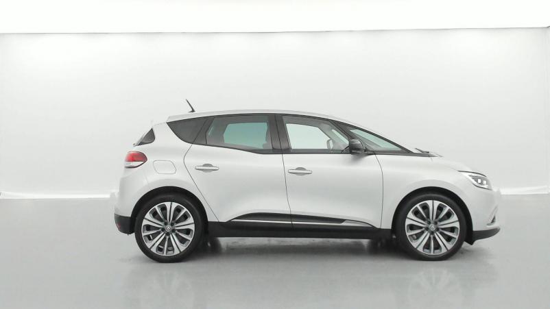 Vente en ligne Renault Scenic 4 Scenic Blue dCi 120 - 21 au prix de 20 990 €