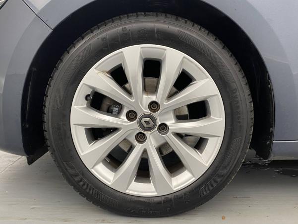 Vente en ligne Renault Clio 5 Clio TCe 100 au prix de 16 990 €