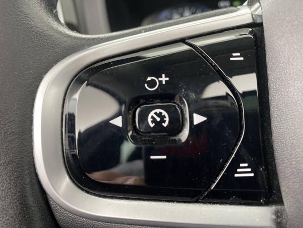 Vente en ligne Volvo XC60  D4 AdBlue 190 ch Geartronic 8 au prix de 37 990 €