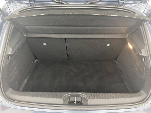 Vente en ligne Renault Clio 5 Clio TCe 100 au prix de 15 990 €