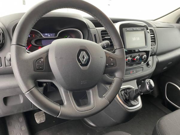 Vente en ligne Renault Trafic 3 Combi  L2 dCi 145 Energy S&S au prix de 37 990 €