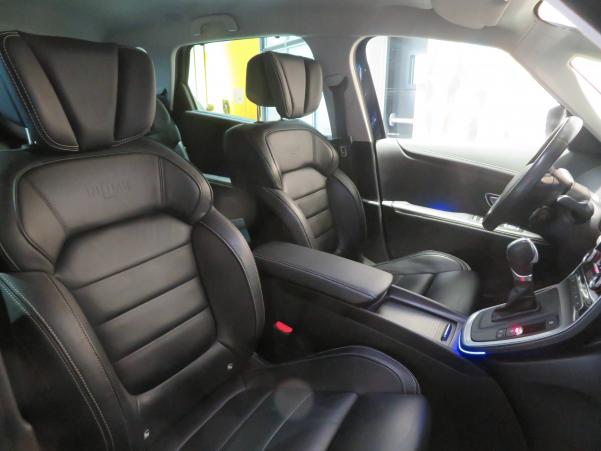 Vente en ligne Renault Scenic 4 Scenic TCe 160 FAP EDC au prix de 23 990 €
