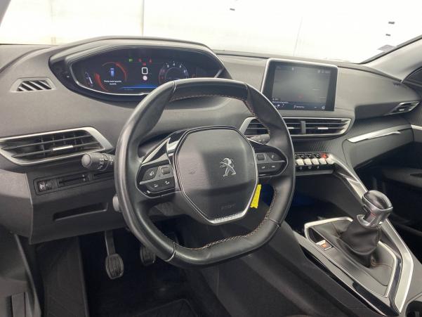 Vente en ligne Peugeot 3008  1.2 Puretech 130ch S&S BVM6 au prix de 18 490 €