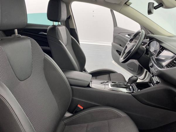Vente en ligne Opel Insignia  1.6 D 136 ch BVA6 au prix de 16 990 €