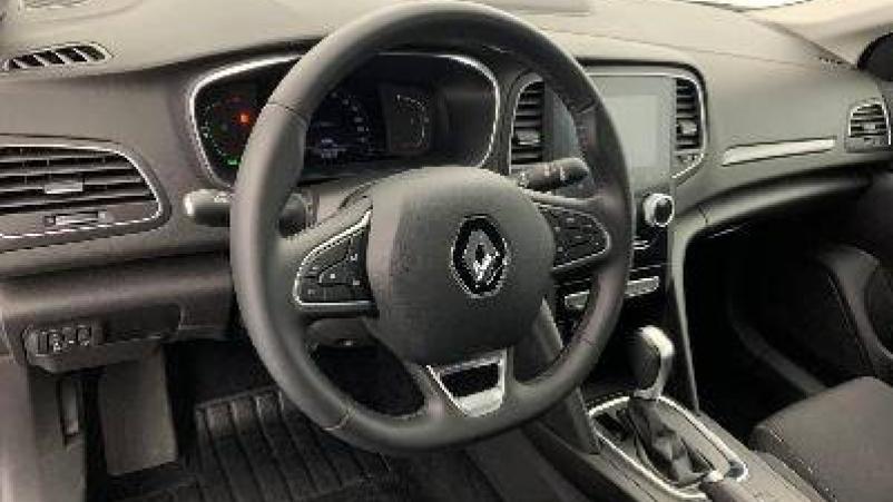 Vente en ligne Renault Megane 4 Estate Mégane IV Estate TCe 140 EDC FAP au prix de 21 490 €