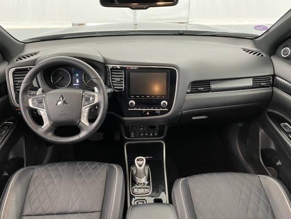 Vente en ligne Mitsubishi Outlander Outlander 2.4l PHEV Twin Motor 4WD au prix de 27 990 €