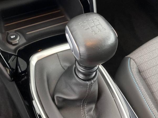 Vente en ligne Peugeot 208 208 PureTech 100 S&S BVM6 au prix de 19 990 €
