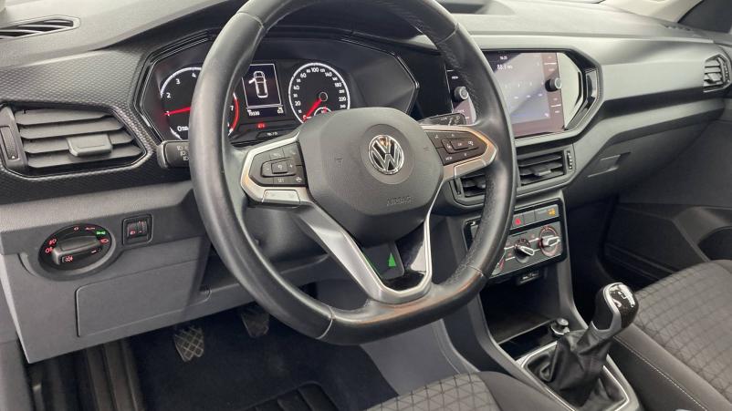 Vente en ligne Volkswagen T-Cross  1.0 TSI 95 Start/Stop BVM5 au prix de 18 990 €