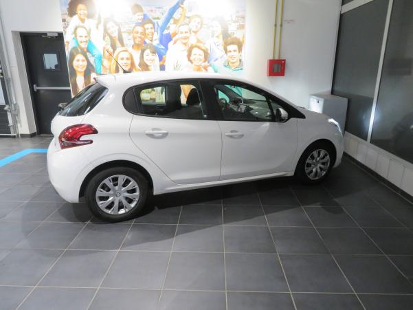 Vente en ligne Peugeot 208  BlueHDi 100ch BVM6 au prix de 12 990 €