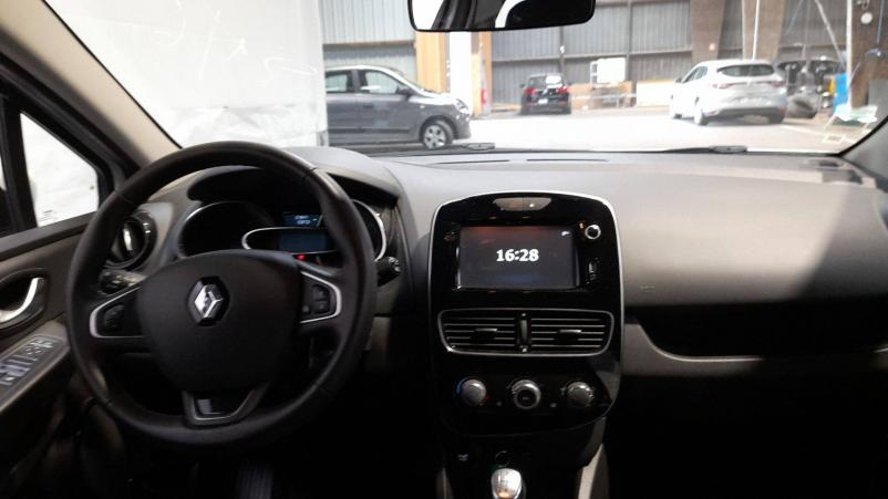 Vente en ligne Renault Clio 4 Clio dCi 90 Energy 82g au prix de 11 990 €