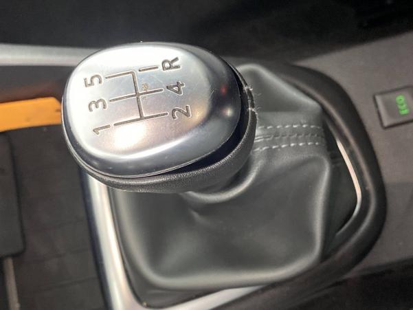 Vente en ligne Renault Captur  dCi 90 au prix de 13 990 €