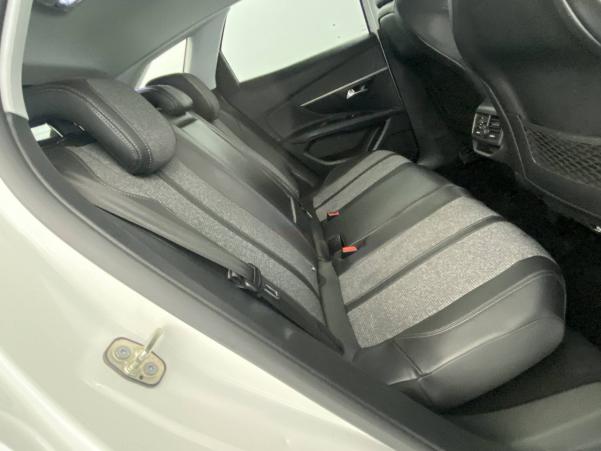Vente en ligne Peugeot 3008 3008 1.6 THP 165ch S&S EAT6 au prix de 24 900 €