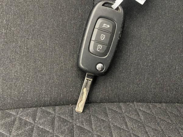 Vente en ligne Renault Clio 5 Clio TCe 100 au prix de 15 100 €