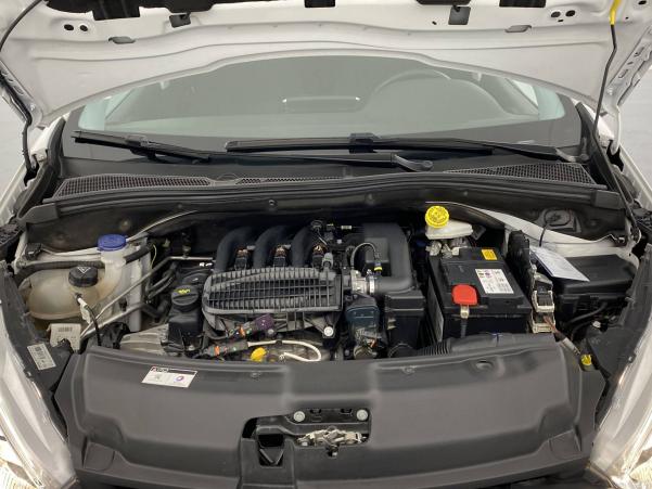 Vente en ligne Peugeot 208  1.2 PureTech 82ch BVM5 au prix de 12 500 €