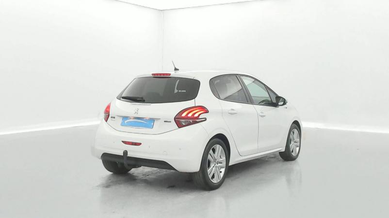 Vente en ligne Peugeot 208  1.2 PureTech 82ch BVM5 au prix de 12 500 €