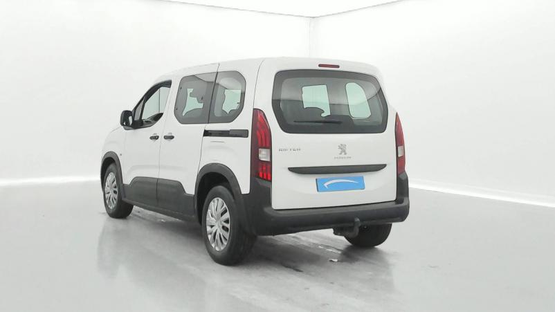 Vente en ligne Peugeot Rifter  Standard PureTech 110 S&S BVM6 au prix de 22 600 €