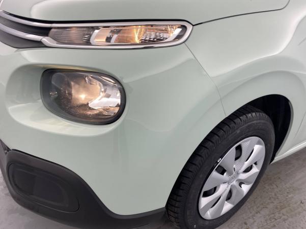 Vente en ligne Citroën C3  PureTech 82 S&S BVM5 au prix de 12 950 €