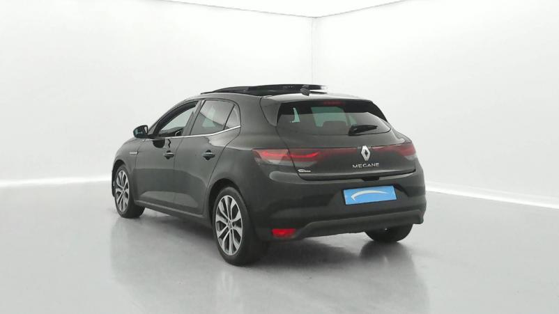 Vente en ligne Renault Megane 4  Blue dCi 115 EDC au prix de 25 900 €