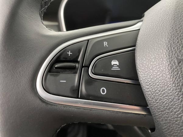 Vente en ligne Renault Talisman  Tce 200 Energy EDC au prix de 21 500 €