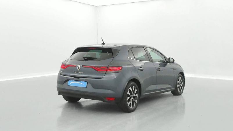 Vente en ligne Renault Megane 4 Mégane IV Berline Blue dCi 115 EDC au prix de 17 990 €