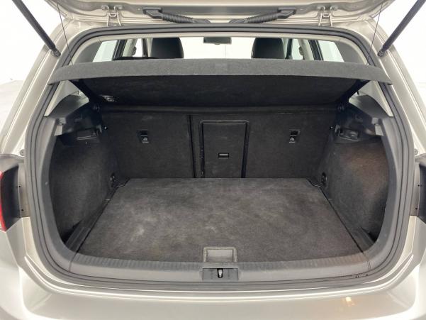 Vente en ligne Volkswagen Golf  1.2 TSI 105 BlueMotion Technology au prix de 13 490 €