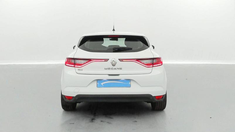 Vente en ligne Renault Megane 4 Mégane IV Berline Blue dCi 95 au prix de 13 990 €