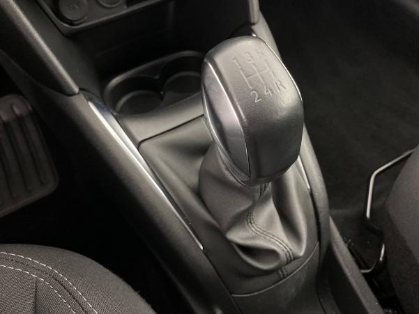 Vente en ligne Peugeot 208  PureTech 82ch S&S BVM5 au prix de 14 990 €