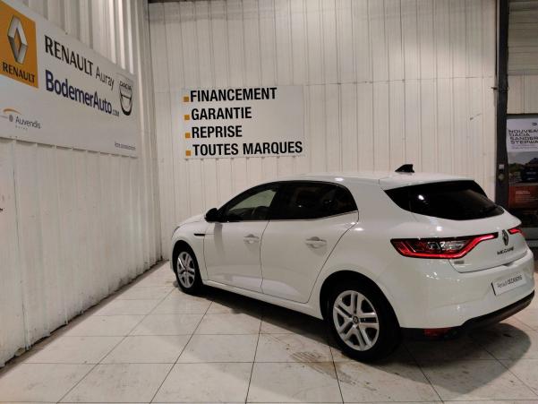 Vente en ligne Renault Megane 4 Mégane IV Berline Blue dCi 95 au prix de 16 490 €