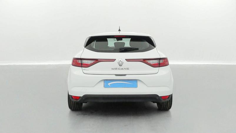 Vente en ligne Renault Megane 4 Mégane IV Berline Blue dCi 95 au prix de 15 990 €