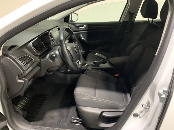 Vente en ligne Renault Megane 4 Mégane IV Berline Blue dCi 95 au prix de 16 990 €