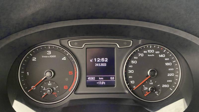 Vente en ligne Audi Q3  2.0 TDI 140 ch au prix de 21 490 €