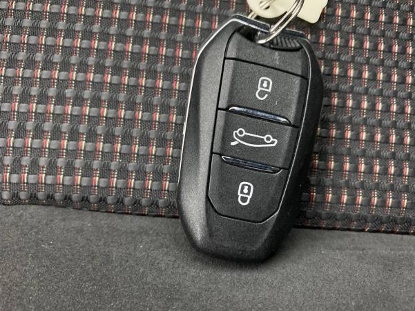 Vente en ligne Ds Ds3 Crossback  PureTech 155 EAT8 au prix de 22 990 €