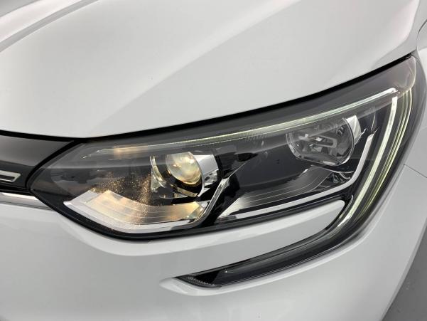Vente en ligne Renault Megane 4 Mégane IV Berline Blue dCi 95 au prix de 16 990 €