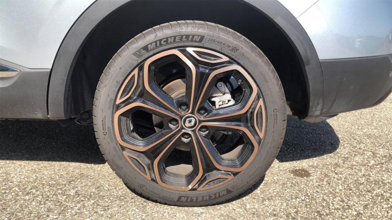 Vente en ligne Renault Kadjar  TCe 160 FAP EDC au prix de 28 490 €