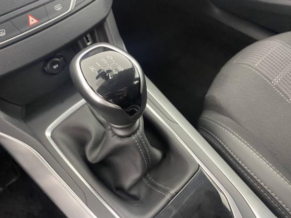 Vente en ligne Peugeot 308  PureTech 130ch S&S BVM6 au prix de 22 470 €