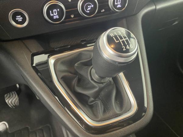 Vente en ligne Renault Kangoo  Blue dCi 95 au prix de 21 190 €