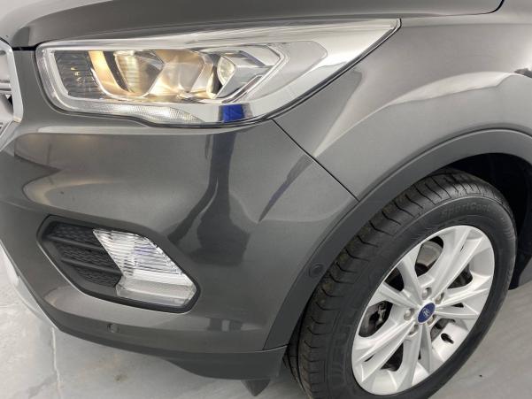 Vente en ligne Ford Kuga  1.5 TDCi 120 S&S 4x2 Powershift au prix de 17 990 €