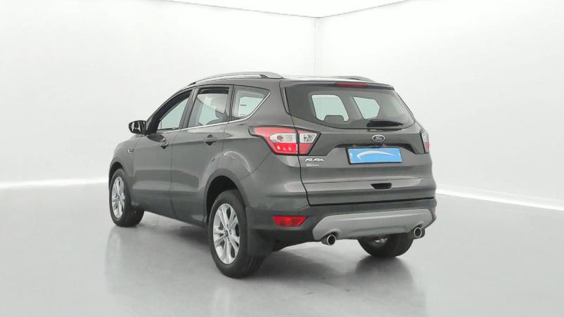 Vente en ligne Ford Kuga  1.5 TDCi 120 S&S 4x2 Powershift au prix de 17 990 €