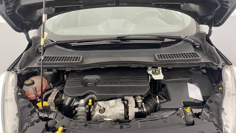 Vente en ligne Ford Kuga  1.5 TDCi 120 S&S 4x2 Powershift au prix de 17 990 €