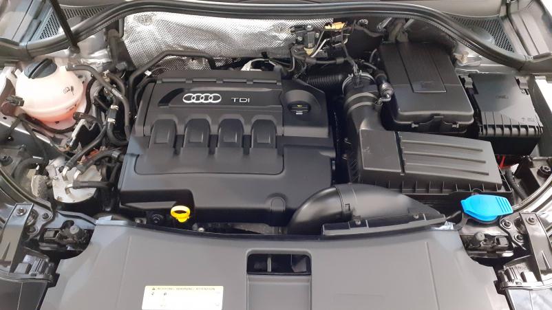 Vente en ligne Audi Q3 Q3 2.0 TDI 120 ch au prix de 19 990 €