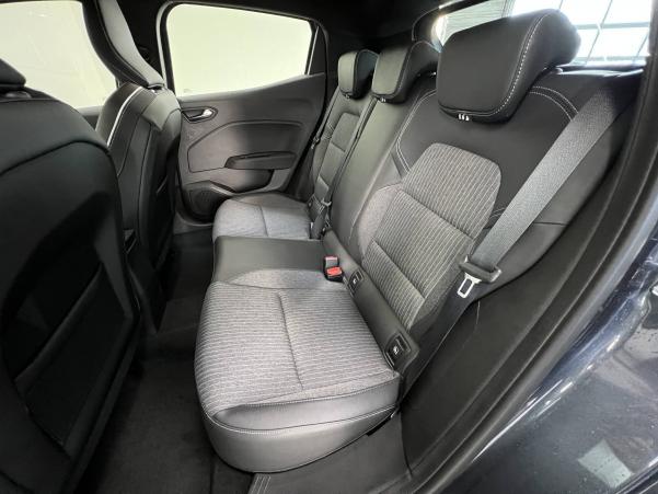 Vente en ligne Renault Clio 5 Clio TCe 90 - 21N au prix de 21 100 €